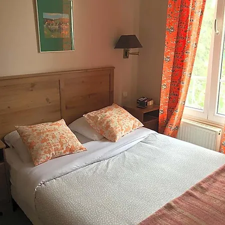 Au Bord Du Lac Hotel Saint-Remy-les-Chevreuse