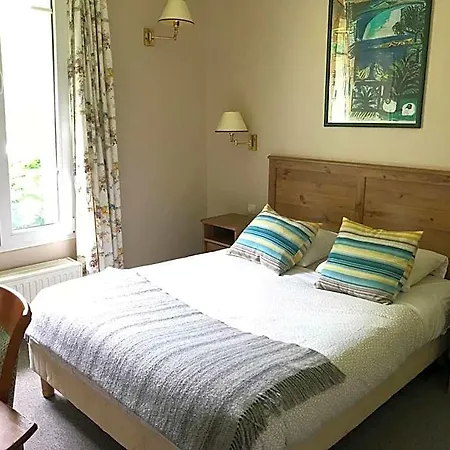 Au Bord Du Lac 3* Saint-Remy-les-Chevreuse